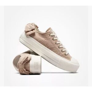 Converse Chuck Taylor All Star Lift Bow Nutty Granola Embroidered Flowers Size 8